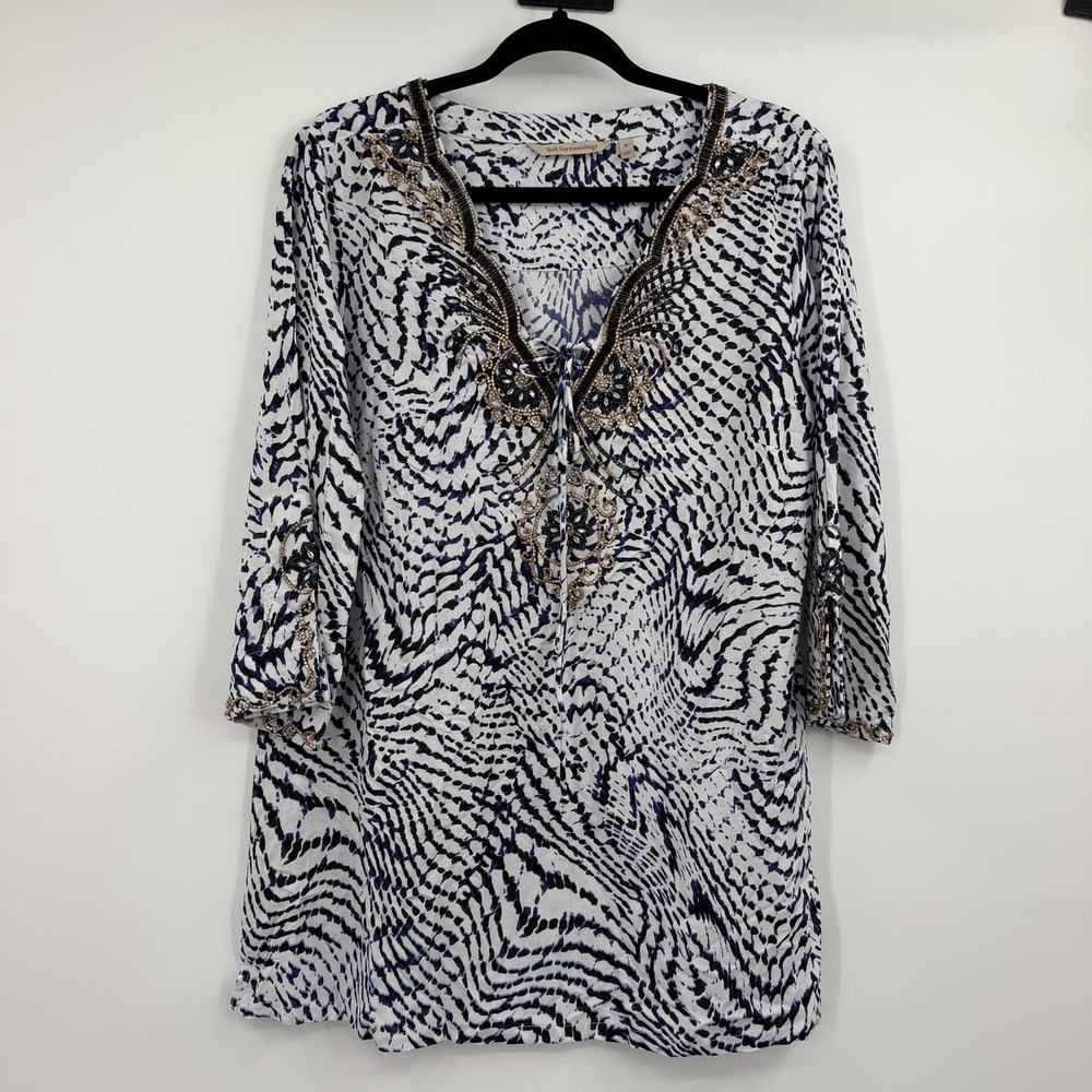 Soft Surroundings Tunic Womens M White V-Neck 3/4 Sleeve Beaded Animal Print